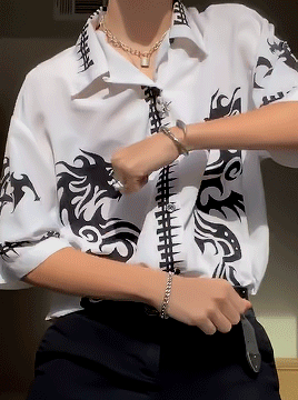 ТикТок и связанный с ним сленг - это тоже неологизм.