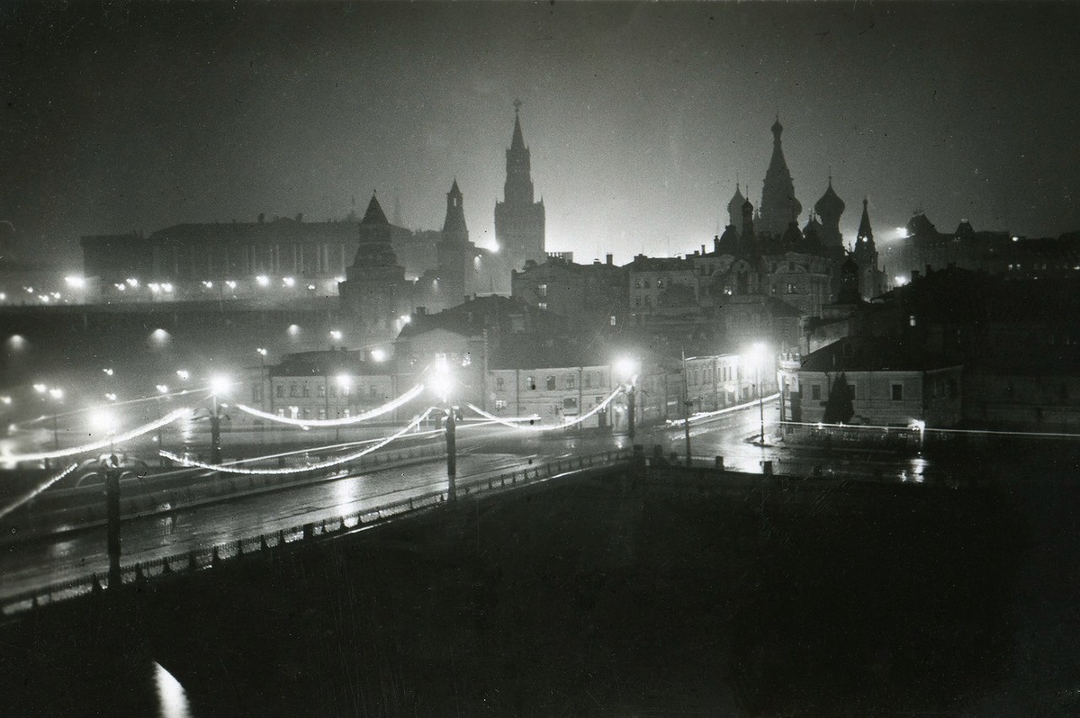 Фото из открытых архивов интернета