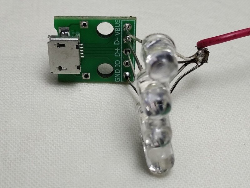 припаяны светодиоды