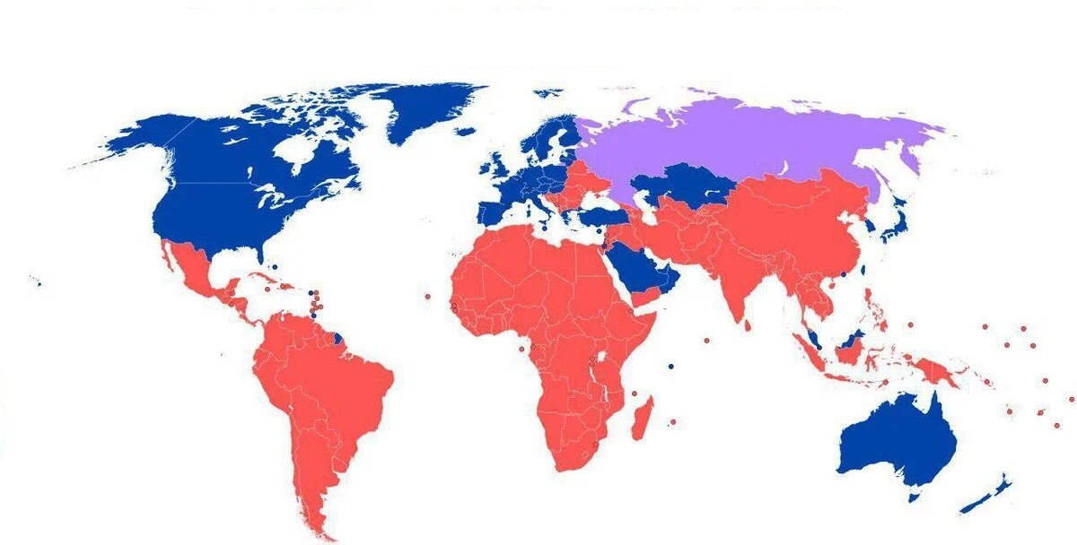 Синий - страны, богаче России. Красный - страны, беднее России. Источник Всемирный банк