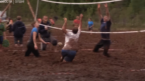 Болотный волейбол - уже и в России