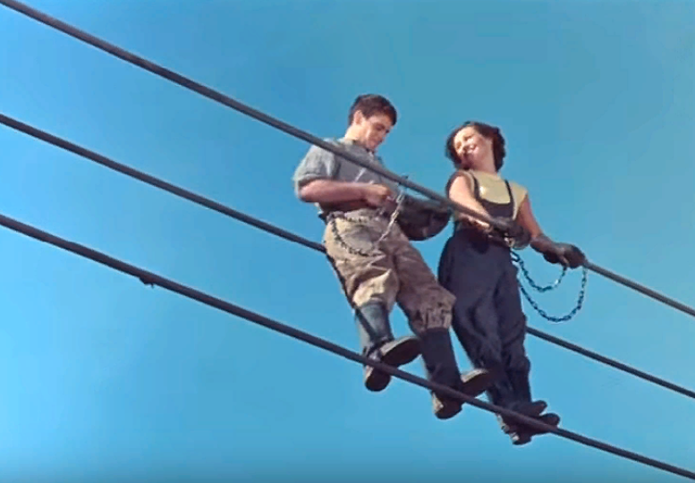 Bird born любовь. Вязание носков крючком. Стихи барто. "стихи". Торять.