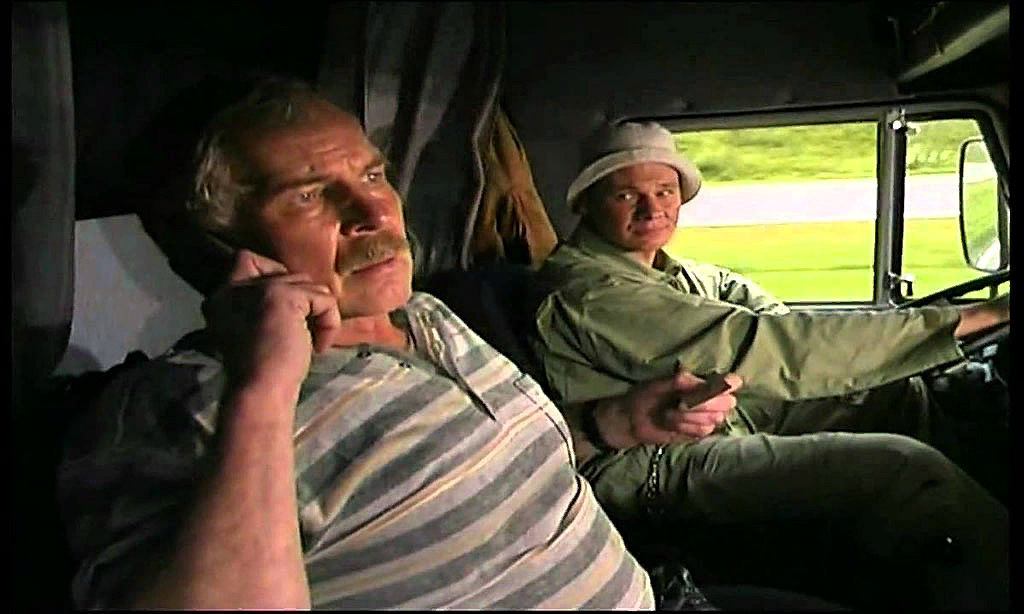 В жизни всё не так - кадр из фильма "Дальнобойщики"