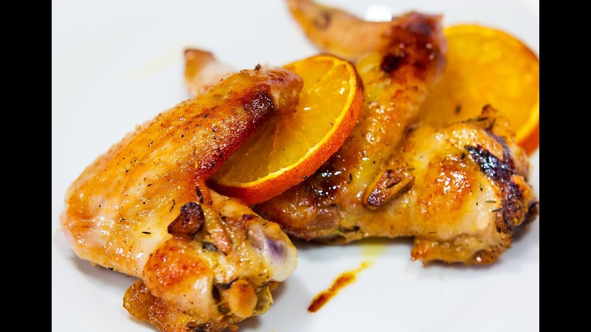 Крылышки - тот случай, когда маринад делает их лучшим мясом для шашлыка.