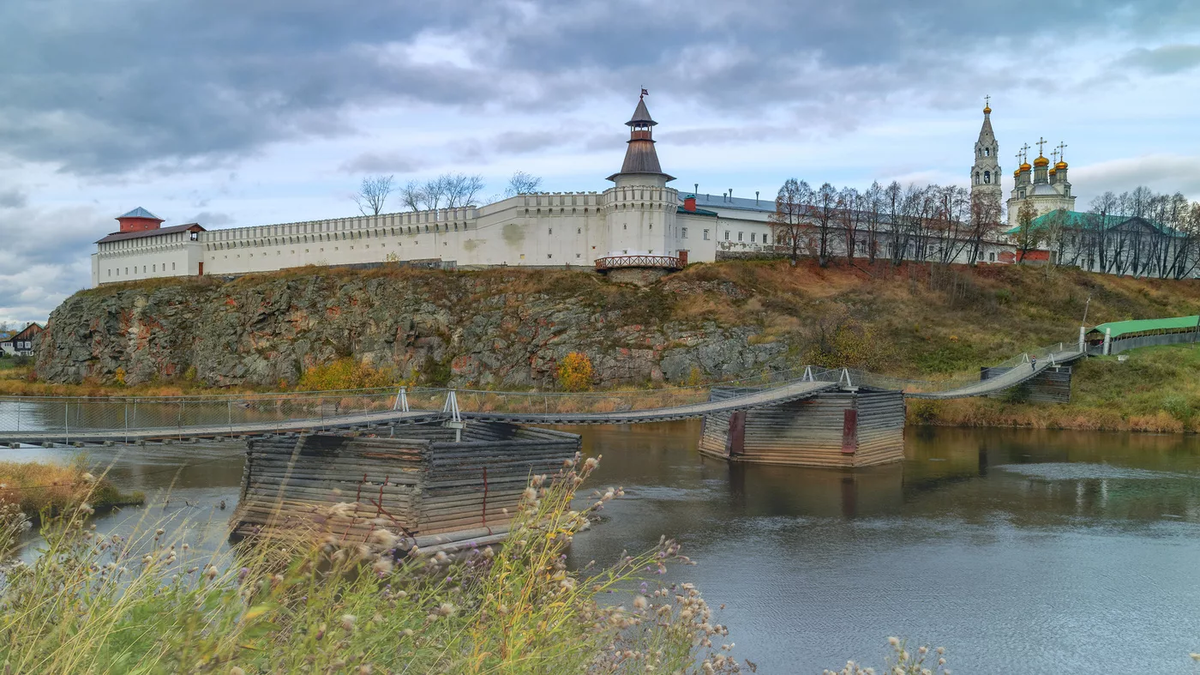 Города под уралом. Верхотурье Урал. Верхотурский Кремль Свердловская область. Уральский Кремль Верхотурье.