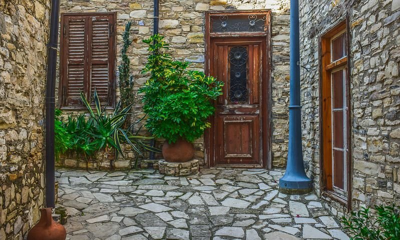 Сказочные улочки деревни Лефкара. Фото: pixabay.com