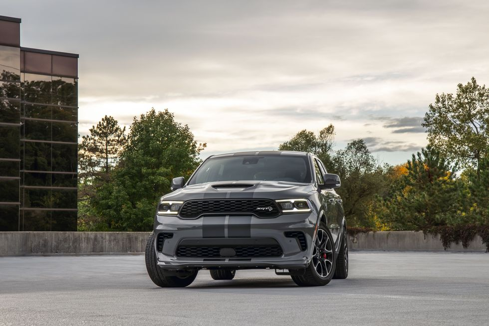 Dodge Durango SRT Hellcat | фото caranddriver 