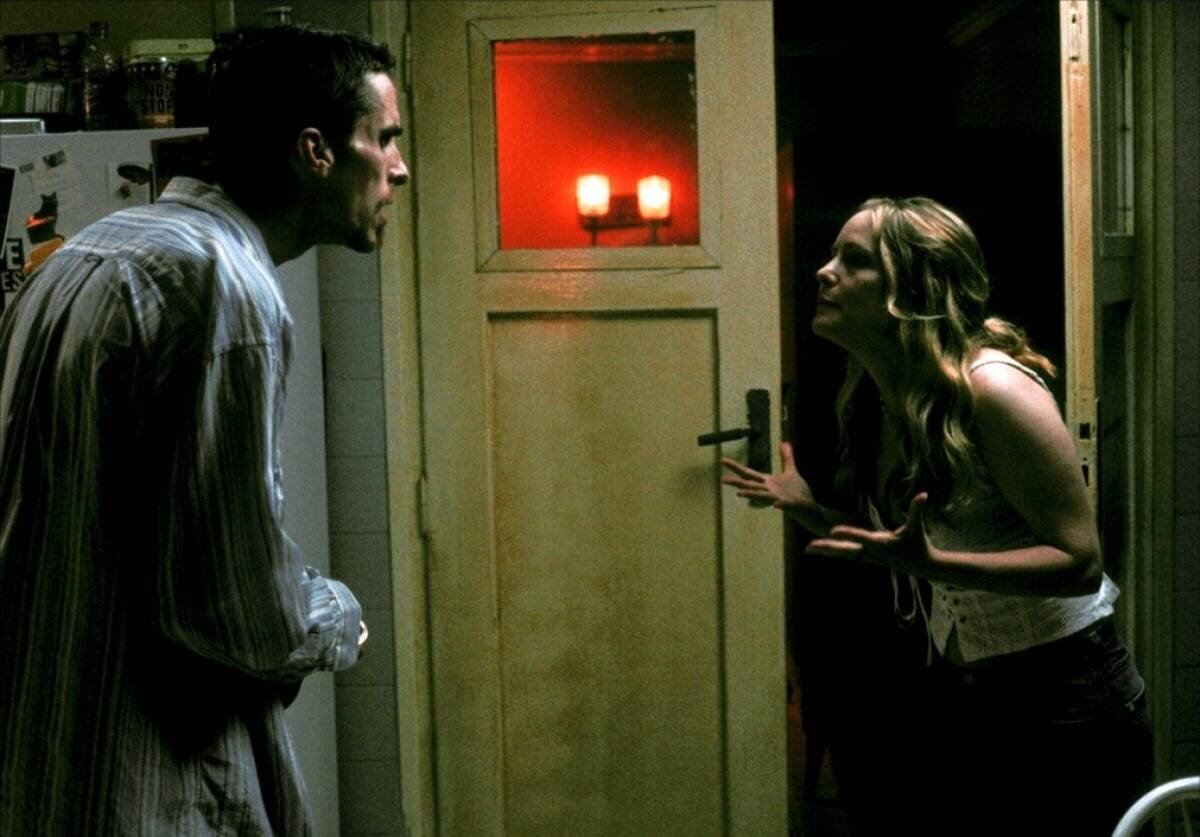 Кадр из фильма "Машинист" (2004)