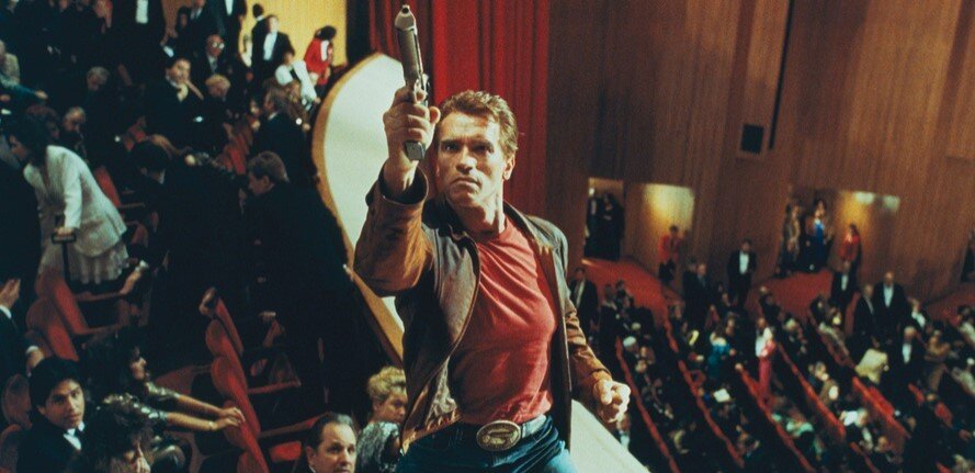 Кадр из фильма "Последний киногерой"