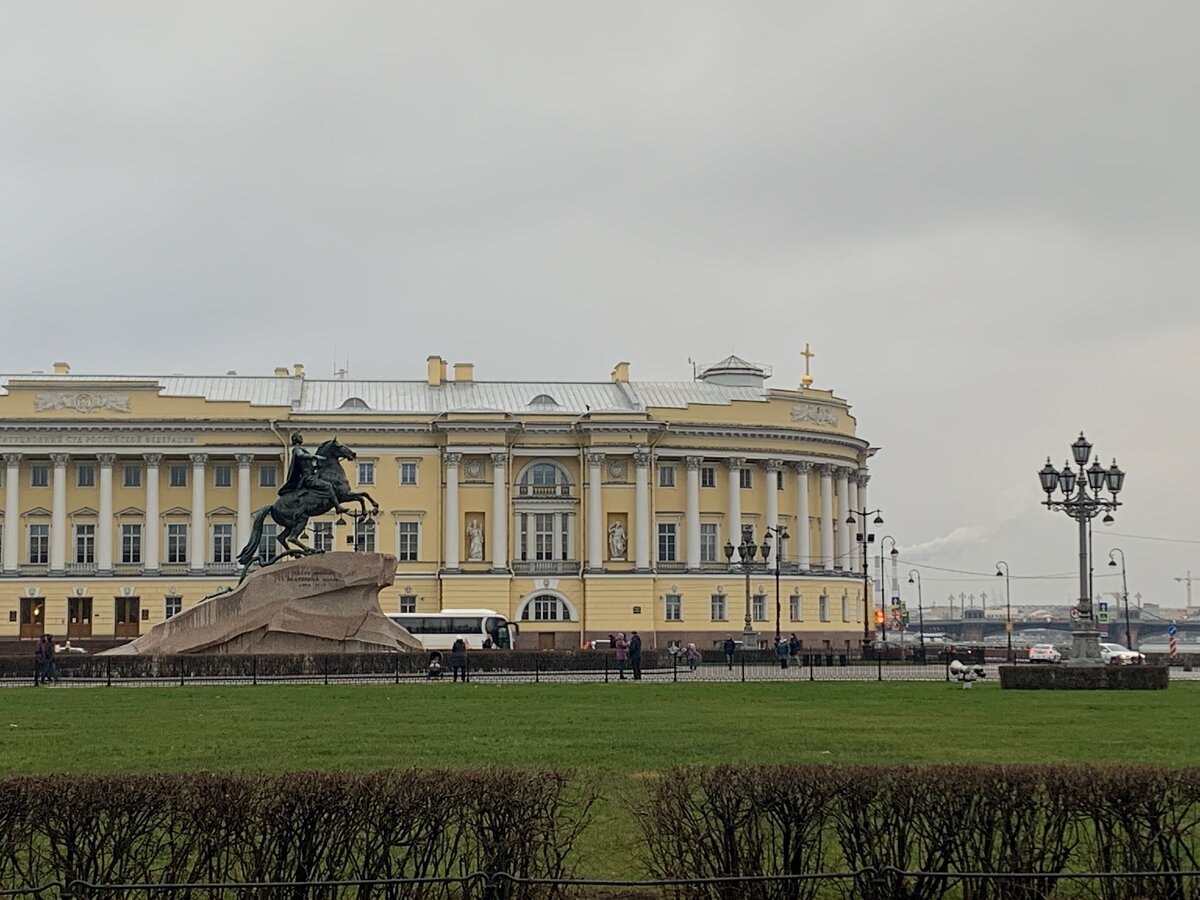 Медный всадник наши дни