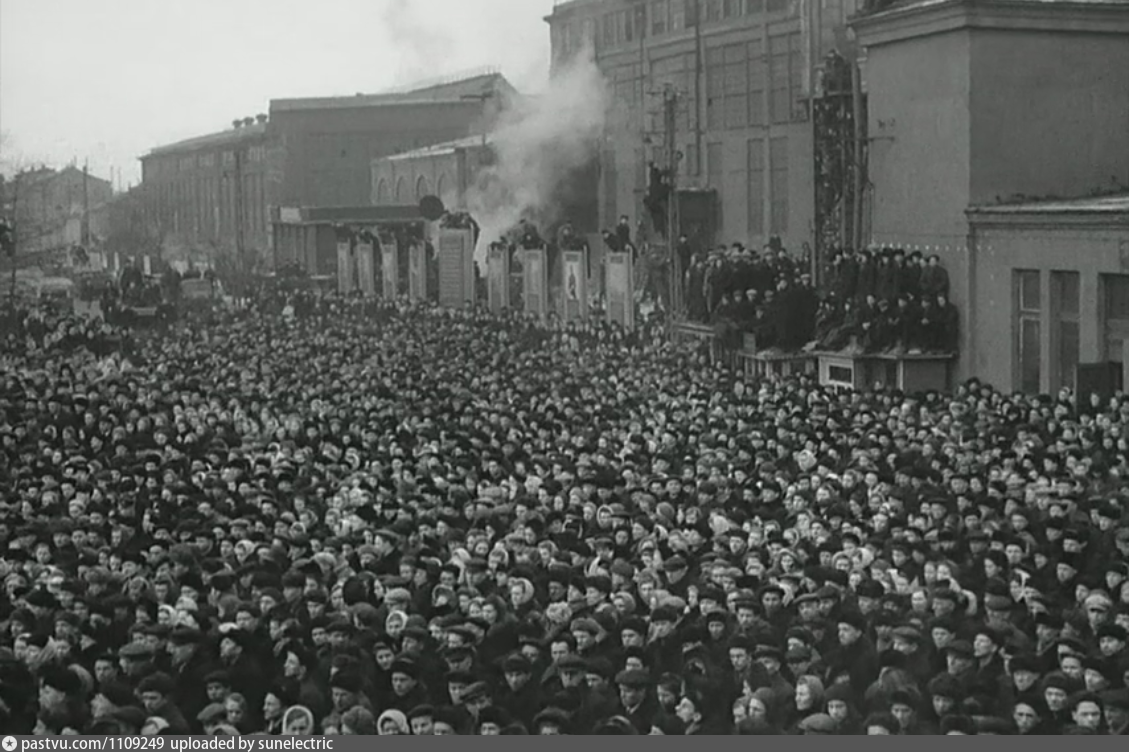 Прощание сталина. Похороны Сталина 1953. 1953 Москва похороны Сталина. Давка на похоронах Сталина.