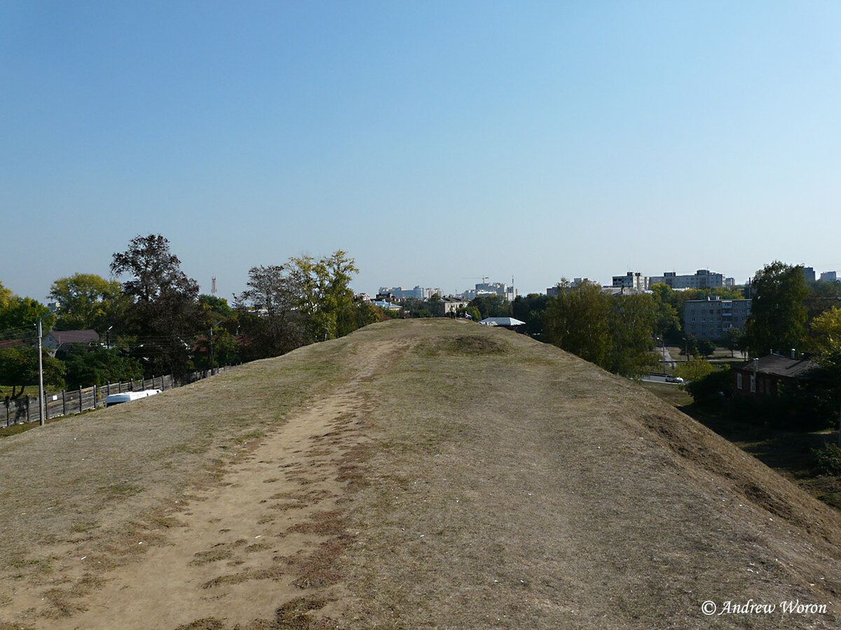 Вершина крепостного вала