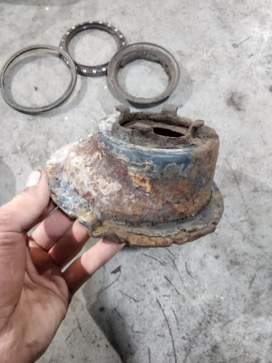 Опорная чашка