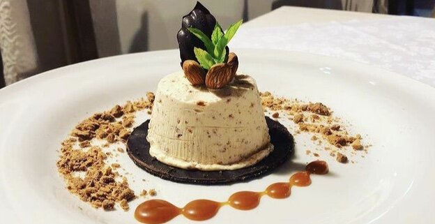 Semifreddo - любимый итальянцами летний десерт в Италии считается прародителем мороженого, итальянцы любят его не меньше, чем свой десерт Panna cotta (Фото взято из доступных источников сети интернет) 