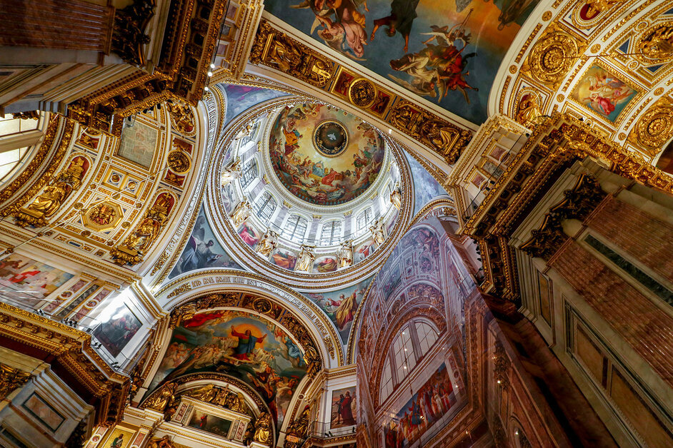 Внутреннее убранство собора