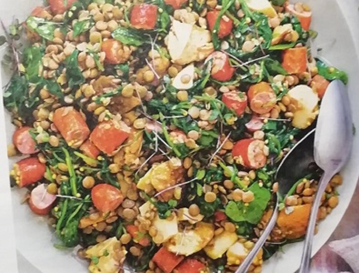 Салат с грибами и колбасками