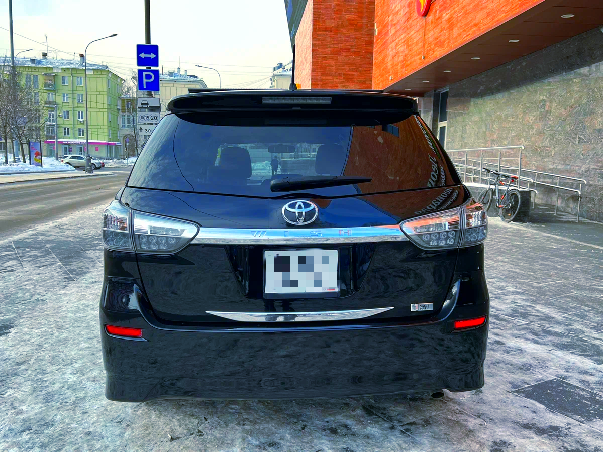 Toyota Wish 2012г.в     Из объявления Auto.ru