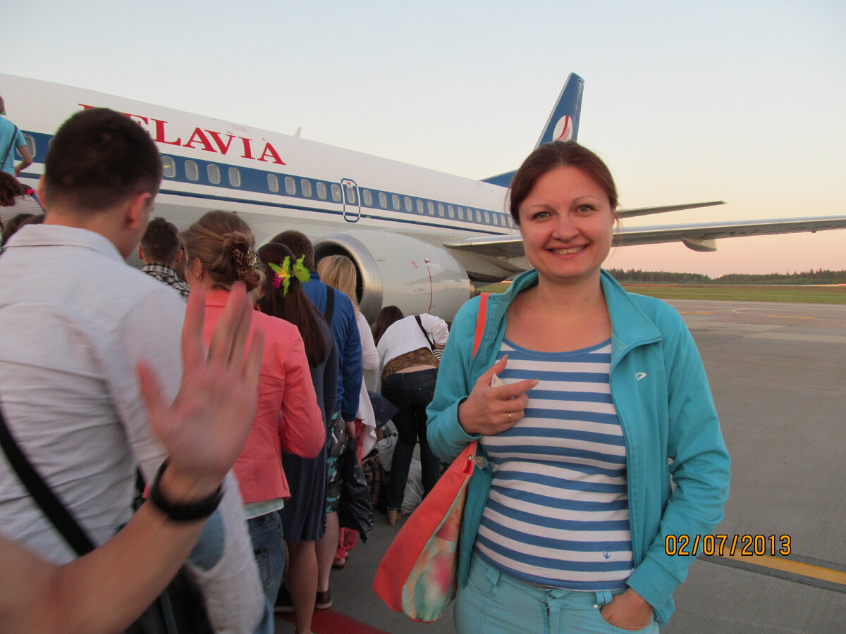 Раннее утро. Не спали всю ночь. Чартер из Минска в Даламан