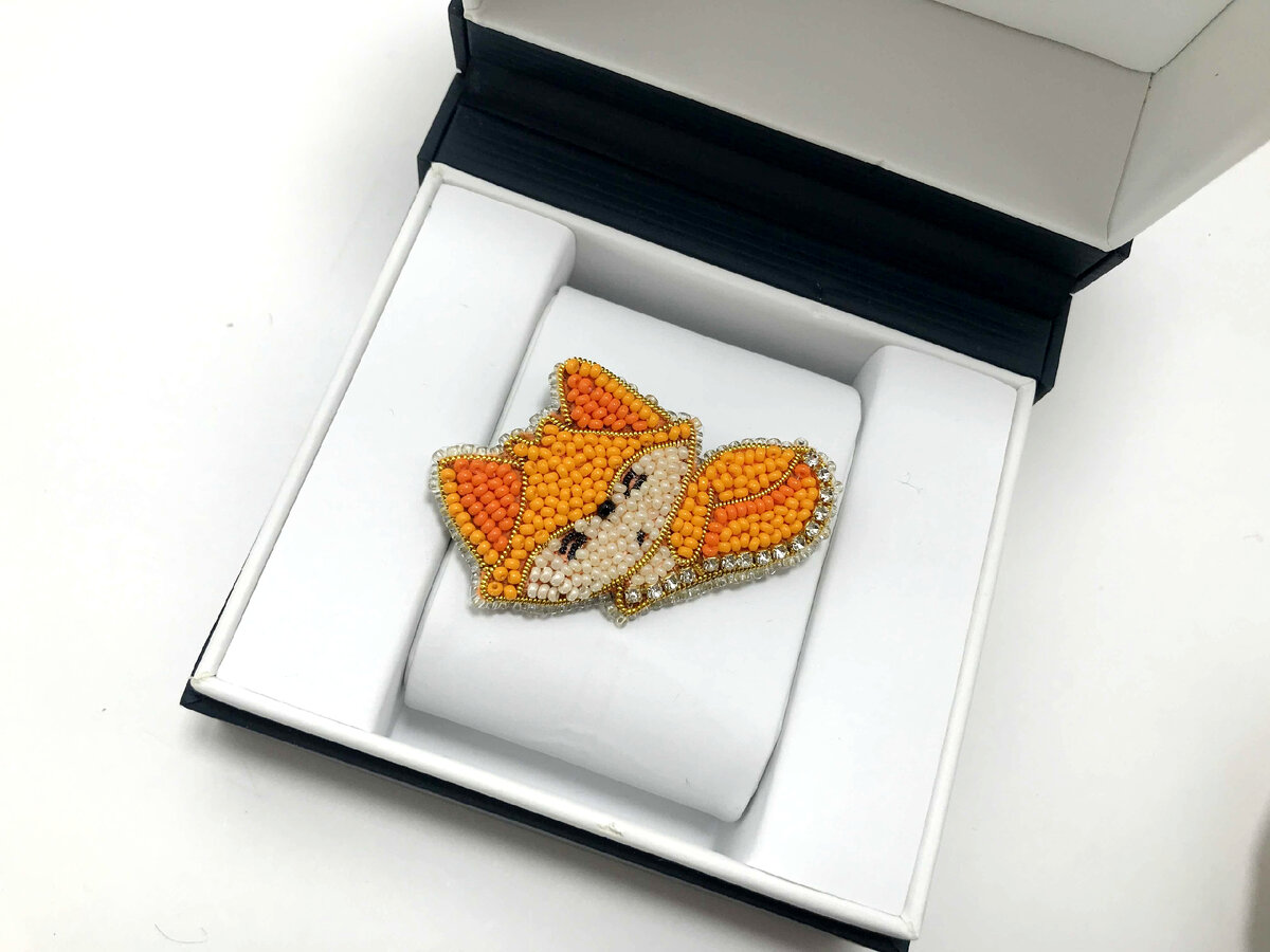 Брошь из бисера "Лиса"