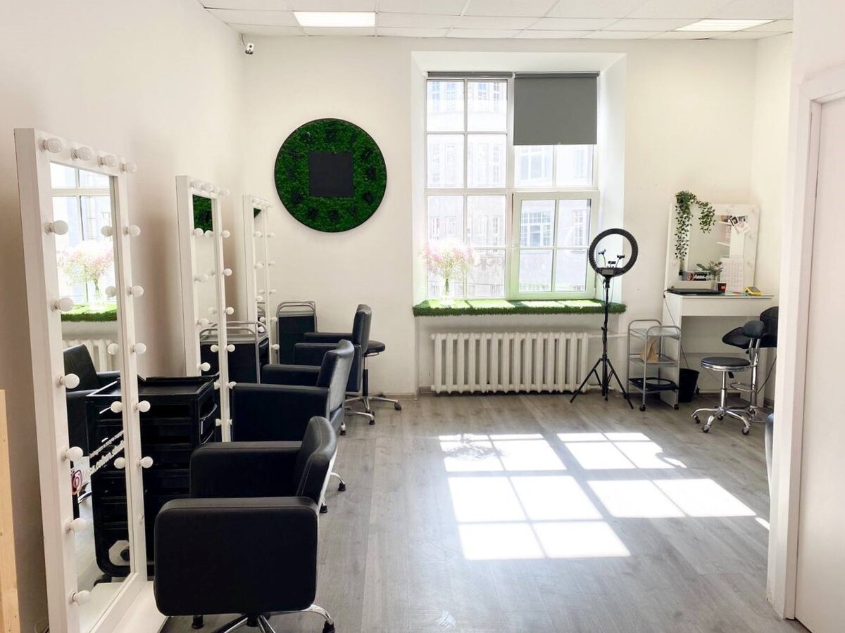 Салон красоты Kosa Colour Studio.