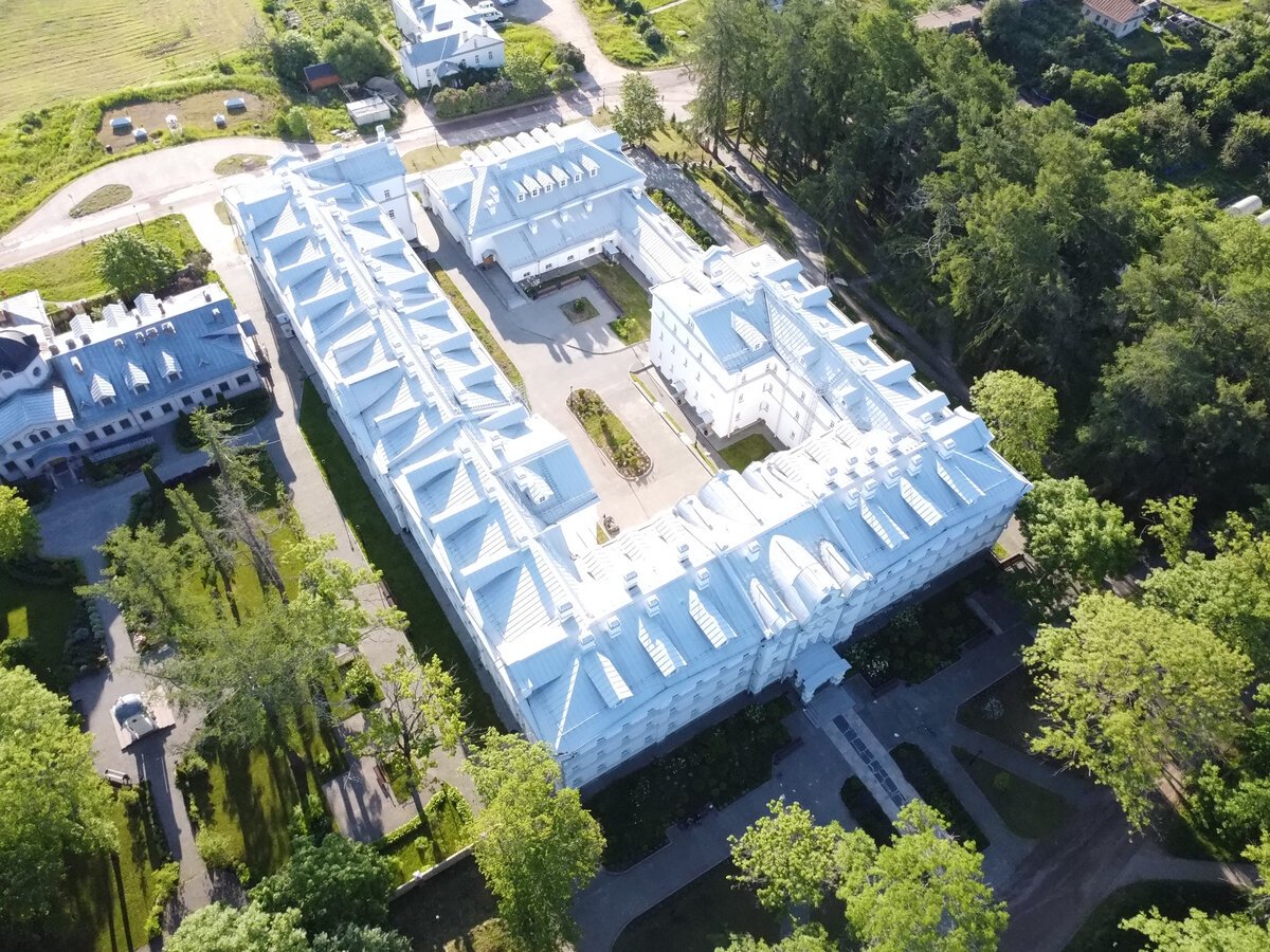 Паломнический дом Зимняя гостиница - самый комфортный вариант размещения на острове.