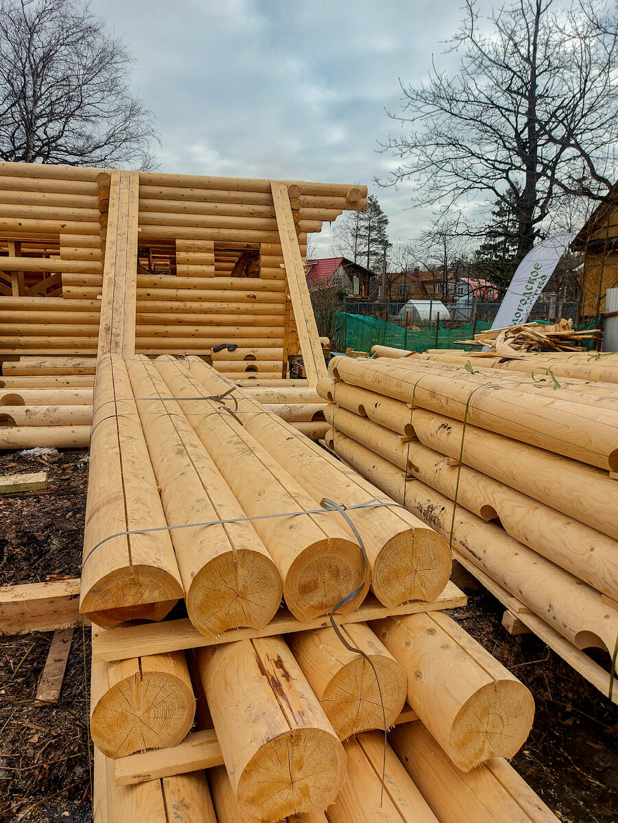 Дом из оцилиндрованного бревна, ф 26 см, г. Ломоносов