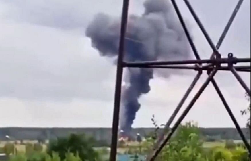    Версия: самолет Пригожина рухнул из-за неосторожности с гранатами на борту