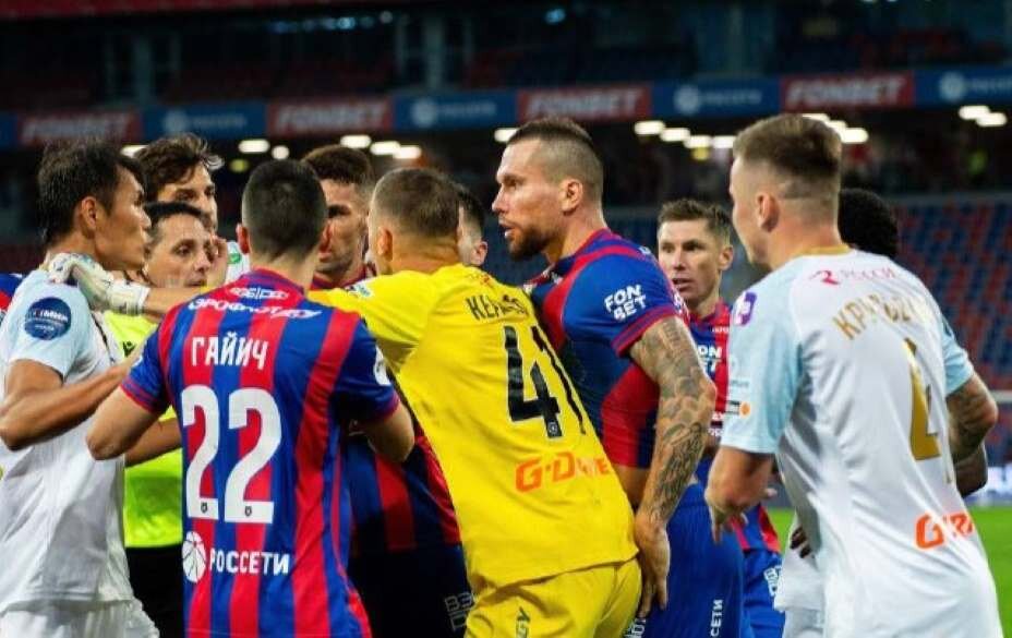    В конце матча ЦСКА – «Зенит» футболисты устроили разборку. Фото: Соцсети ПФК ЦСКА