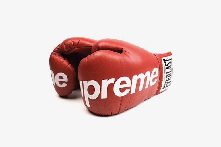 Better items. Supreme Everlast перчатки.