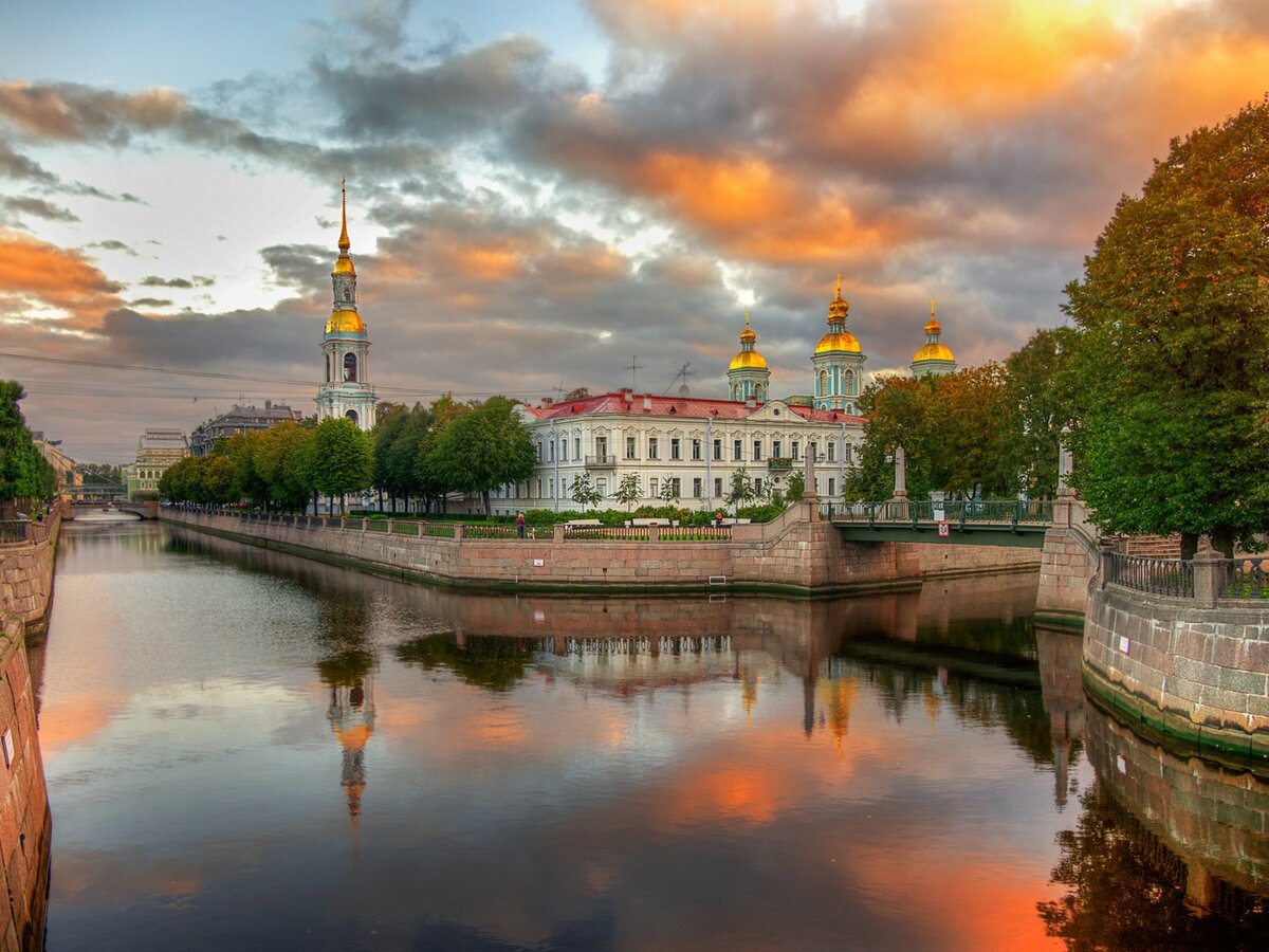 Российские петербурге. Никольский собор Крюков канал. Семимостье в Санкт-Петербурге. Крюков канал Семимостье. Пикалов мост Семимостье.