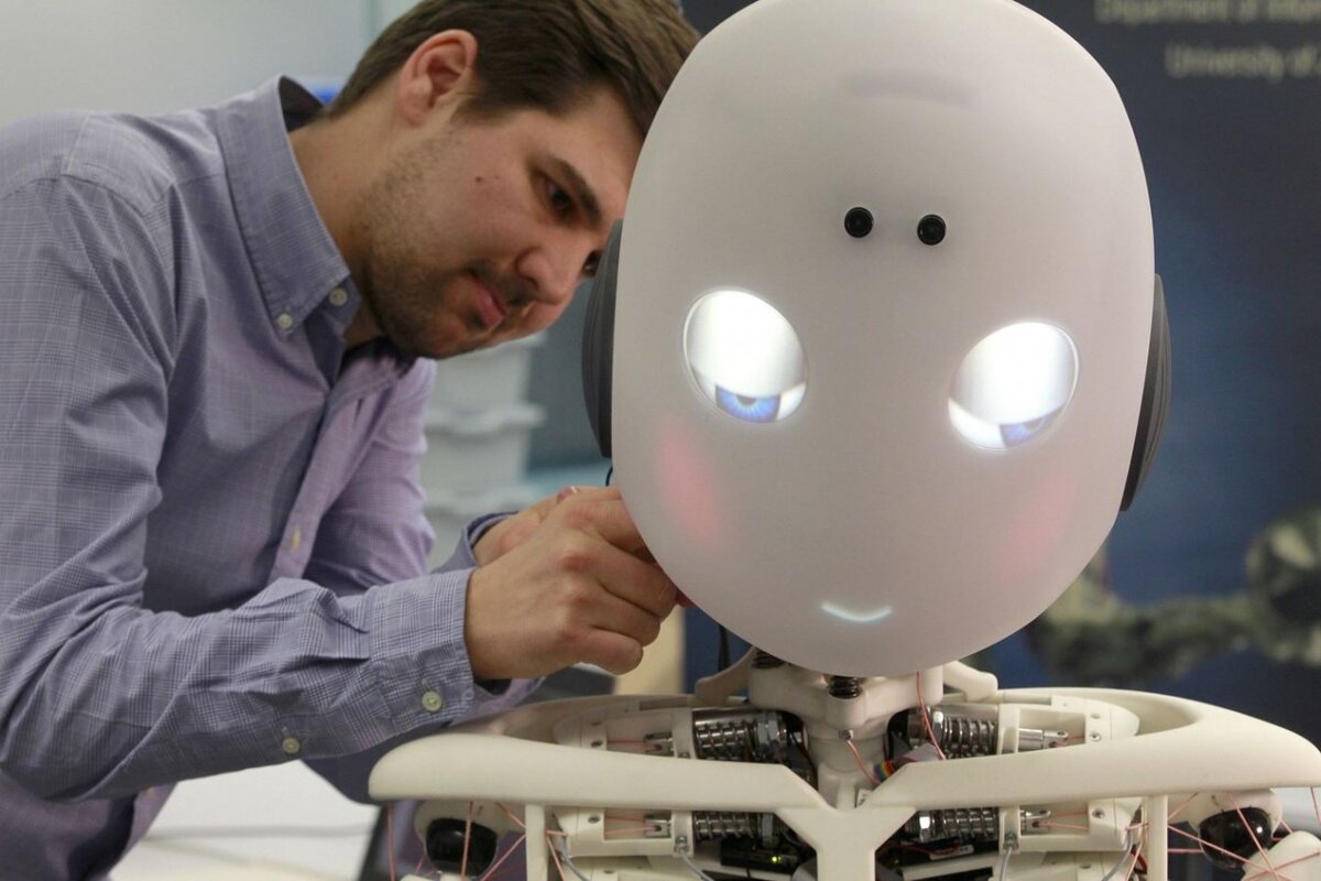 Почему роботы хотят. Робот с искусственным интеллектом. Современные изобретения. Создатель роботов.