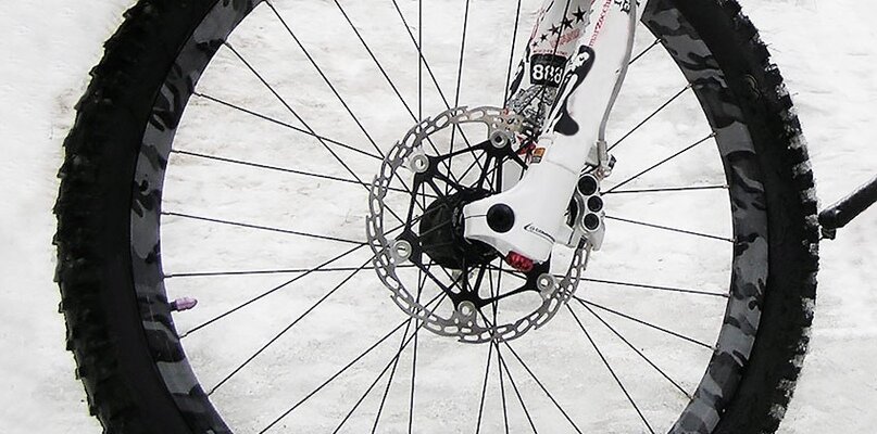 Велосипедный дисковый тормоз