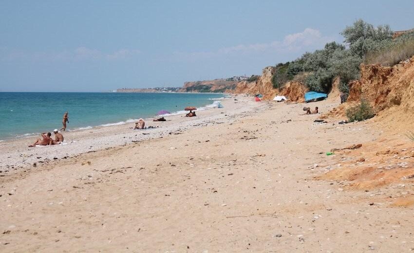 Нудистский пляж в Любимовке, вид на Качу