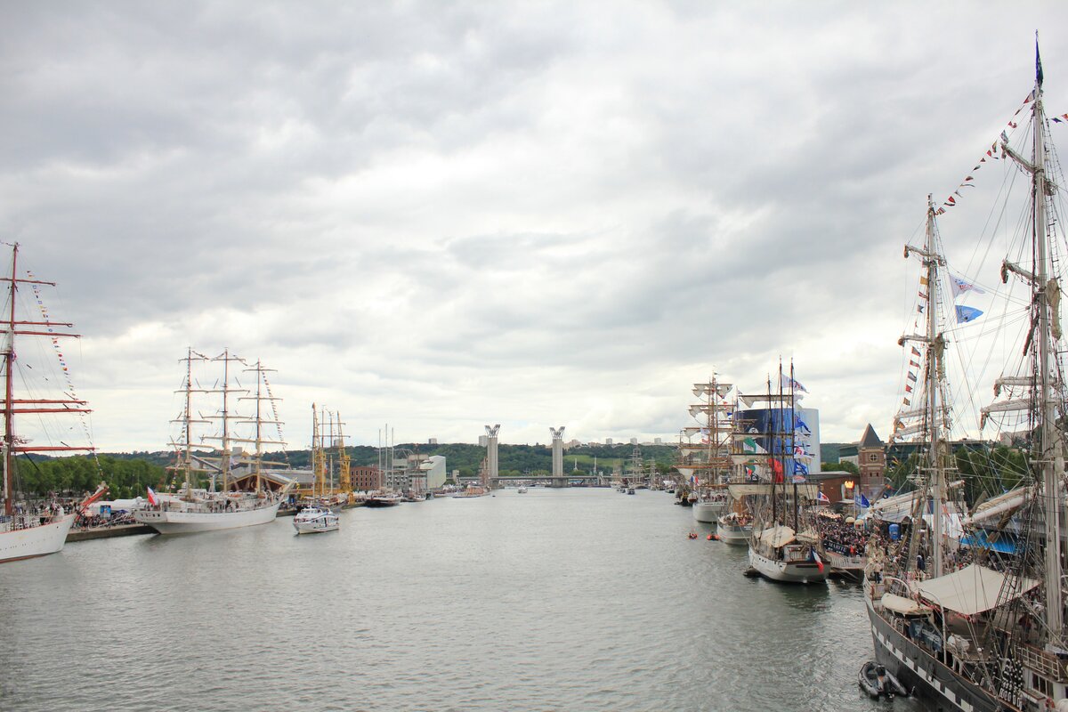 Общий вид с моста