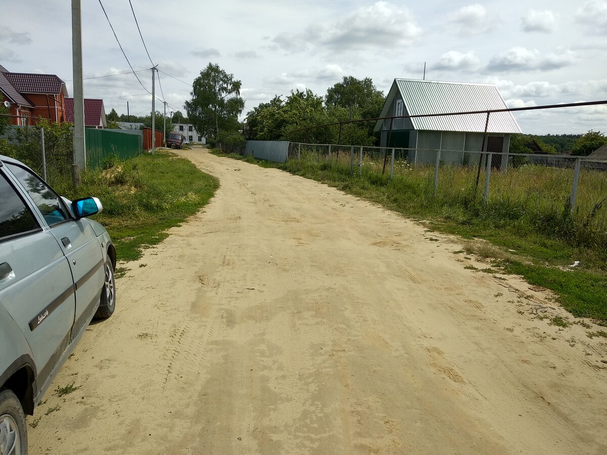 Фото не показало тех неровностей, которые есть на дороге