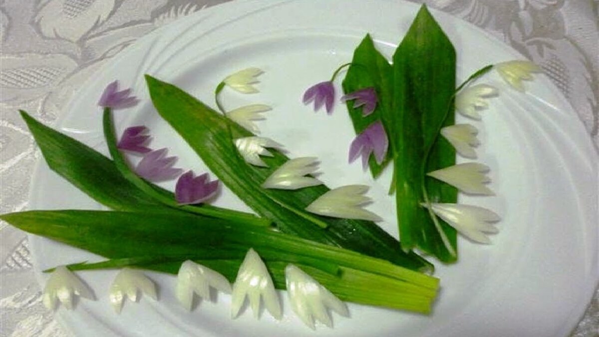 Больше подойдет для весеннего салата.