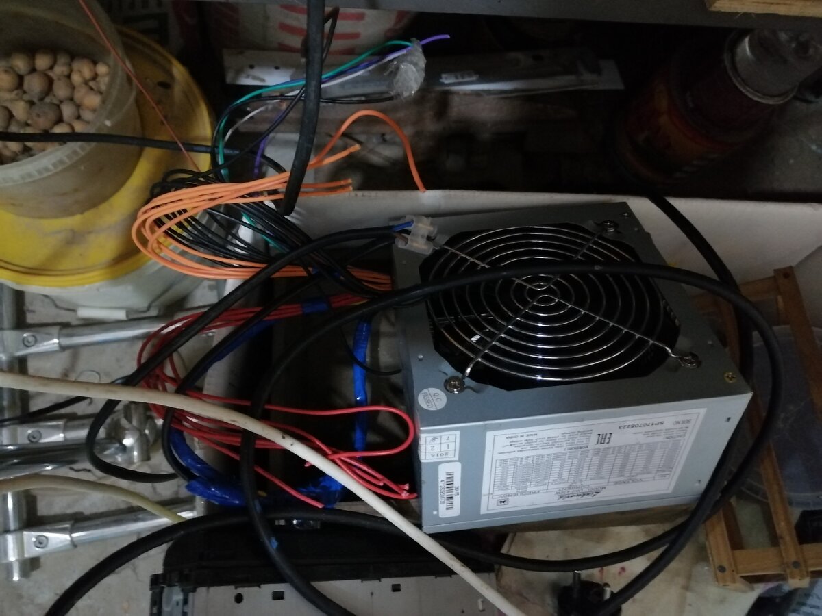 Блок питания компьютера 