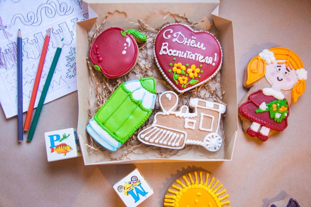 Детский сад, воспитатели, подарки
