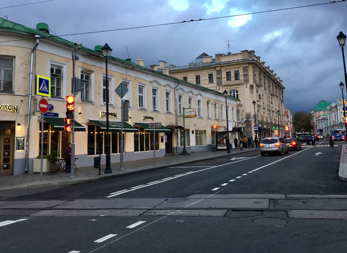 Покровские ворота в москве фото