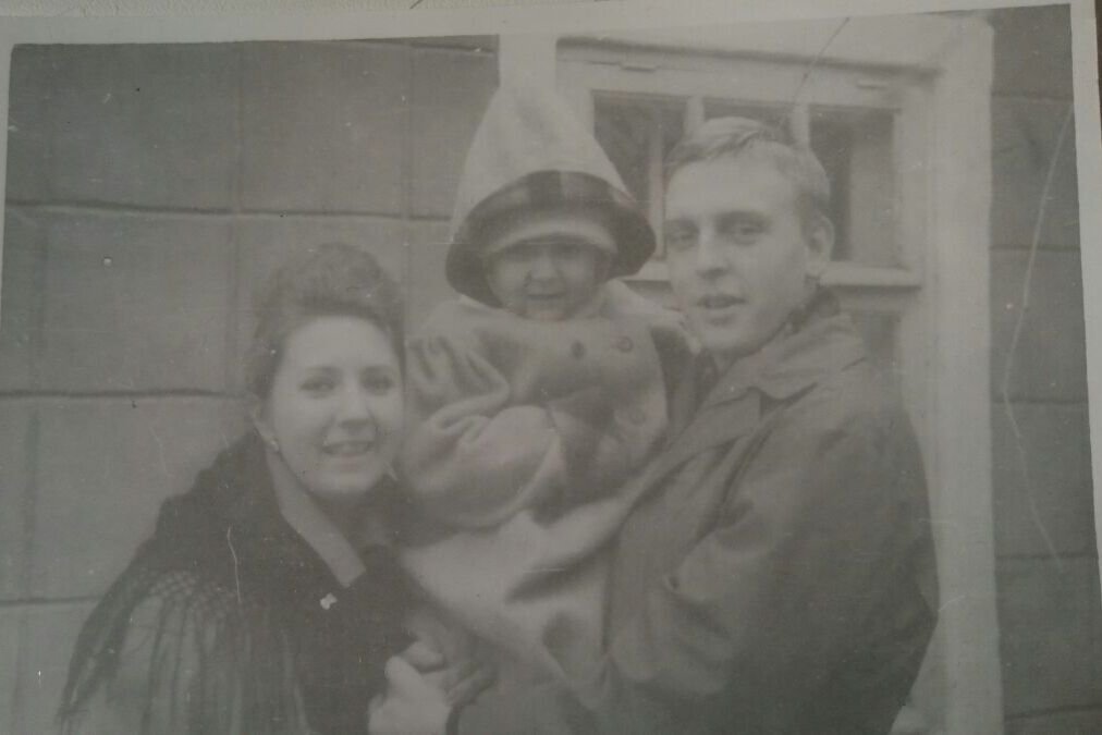 
фото где мы втроем, качество правда не очень