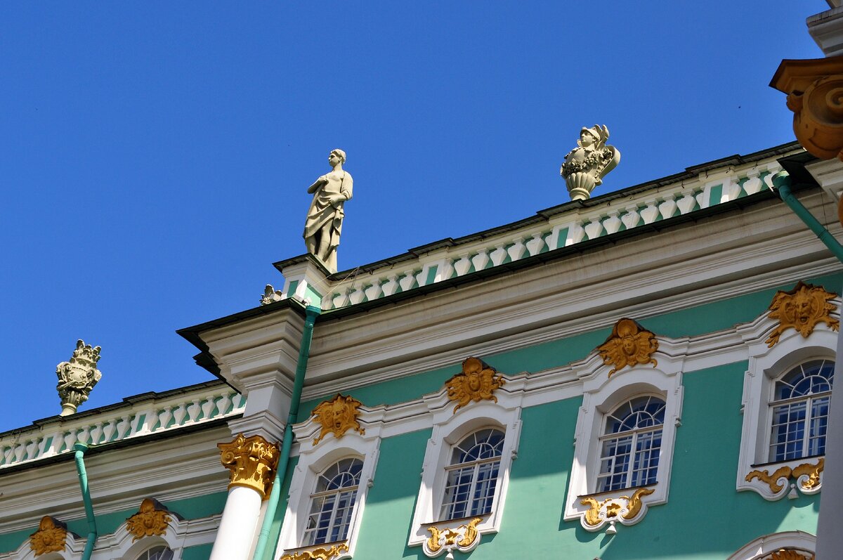 Фасад Зимнего дворца