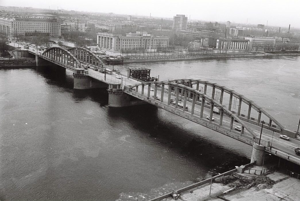 Володарский мост в спб
