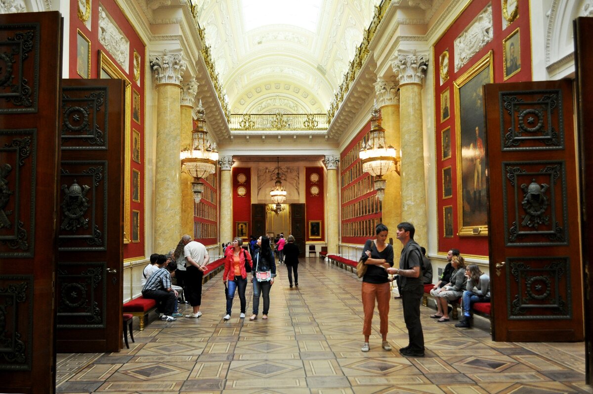 Внутри Эрмитажа