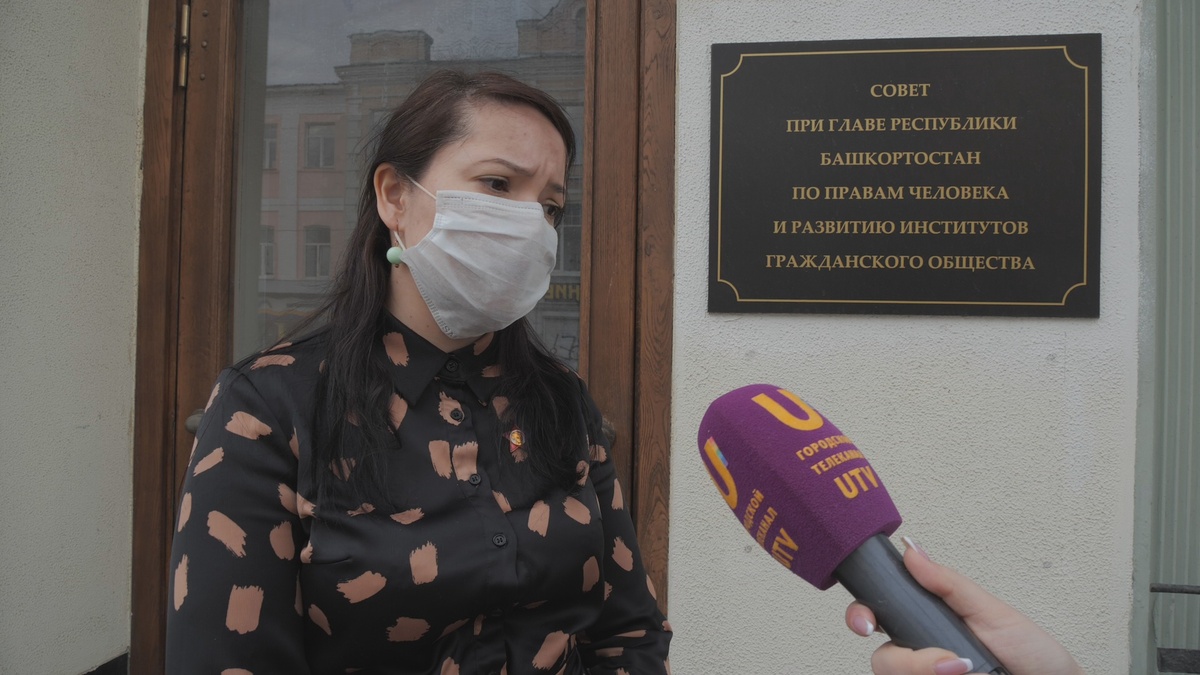 Стена дома обвалилась из-за сильного ветра, однако разрушаться он начал гораздо раньше. Дом находится на балансе муниципалитета, но ООО «СтройТЭК», который возводит рядом жилой комплекс, в прошлом году сообщал о намерении воссоздать дом. Этот процесс обычно обходится гораздо дешевле реставрации. Однако для этого здание должно лишиться охранного статуса.