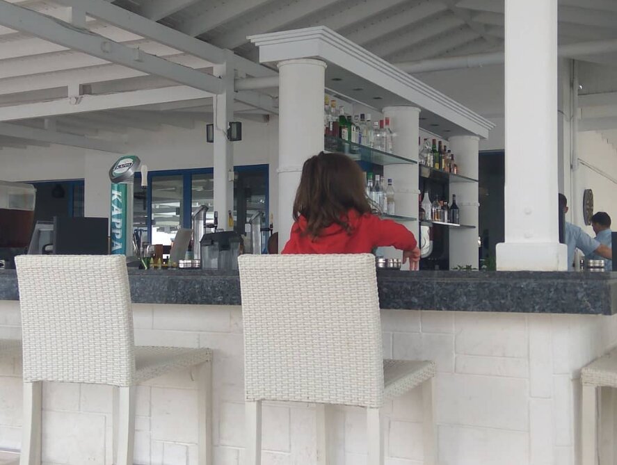 Медленно идешь, мама. Я есть хочу