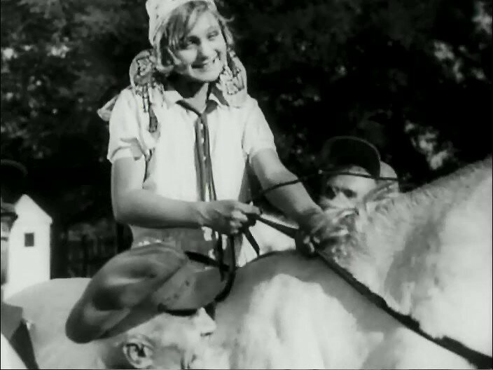 Гуля в фильме «Дочь партизана».