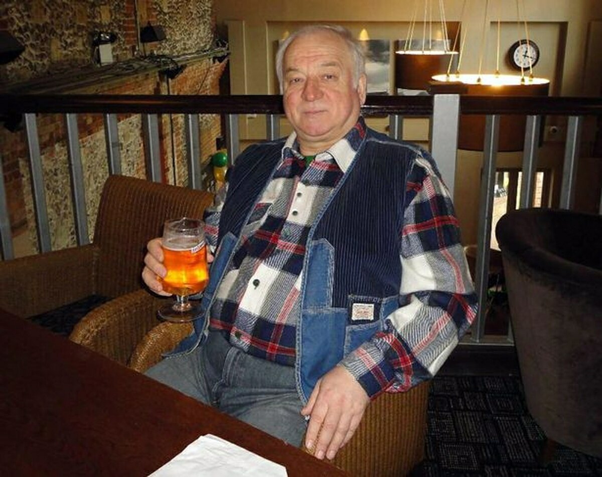 Сергей Скрипаль. Чтобы безбедно доживать старость, достаточно выгодно продать Родину
