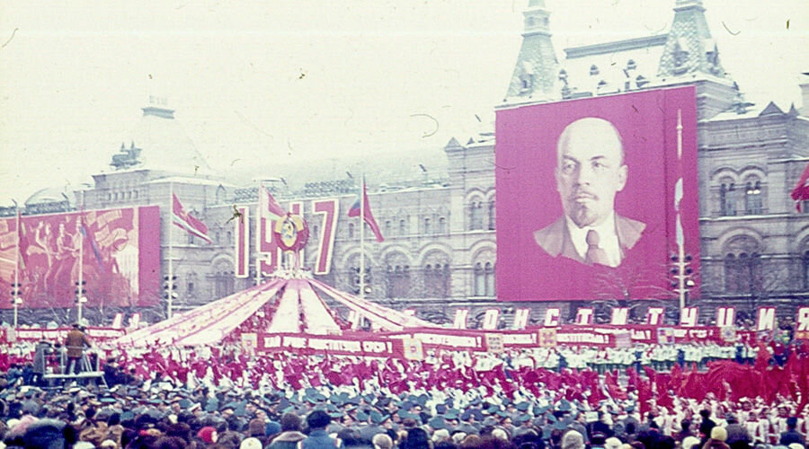 Празднование годовщины Октябрьской революции, Москва, 7 ноября 1977 года © Фото Szilas, wikimedia.org (Public Domain)