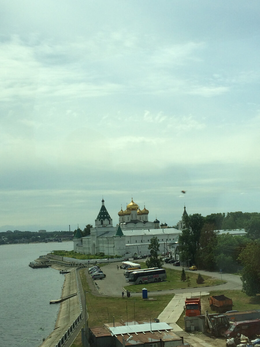 Свято-Троицкий Ипатьевский монастырь