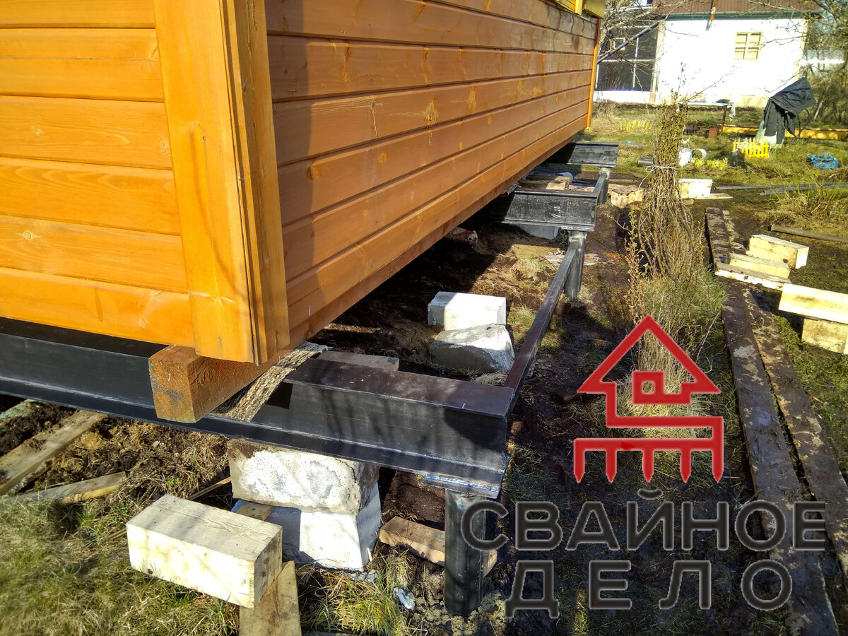 Поднятие угла дома